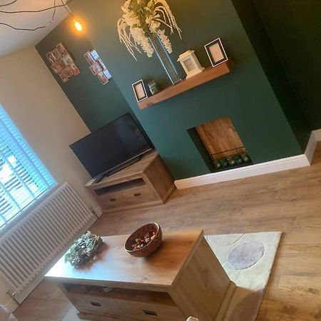 Quaint 1 Bedroom Cottage In Pudsey, Leeds 外观 照片