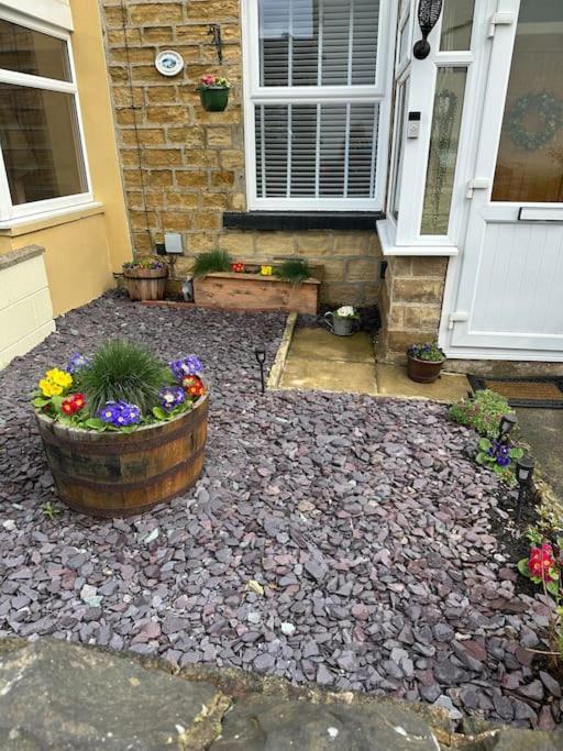 Quaint 1 Bedroom Cottage In Pudsey, Leeds 外观 照片