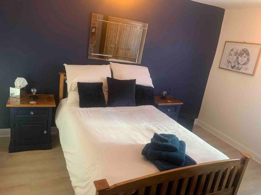 Quaint 1 Bedroom Cottage In Pudsey, Leeds 外观 照片