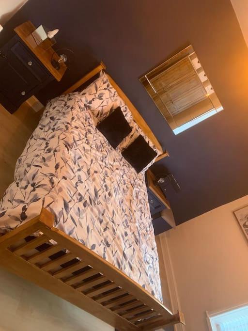 Quaint 1 Bedroom Cottage In Pudsey, Leeds 外观 照片